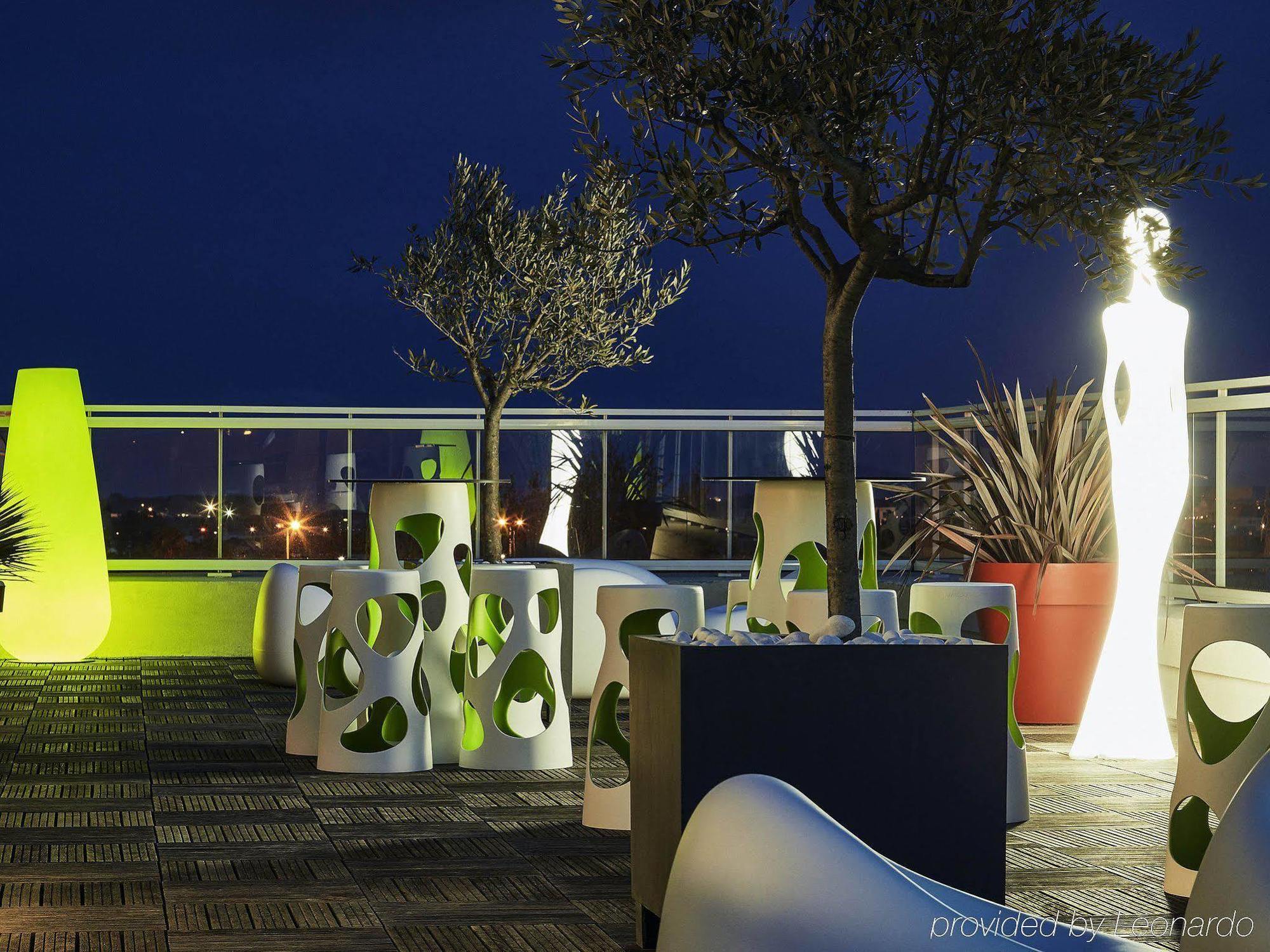 Ibis Styles Hyeres Rooftop & Spa Εστιατόριο φωτογραφία