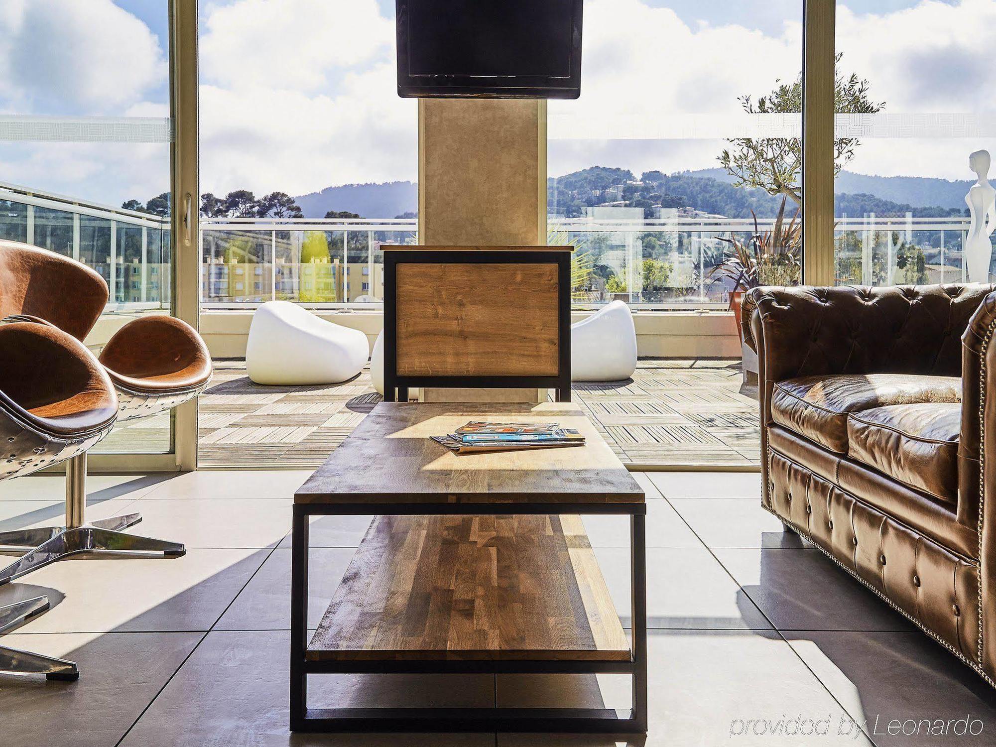 Ibis Styles Hyeres Rooftop & Spa Εστιατόριο φωτογραφία